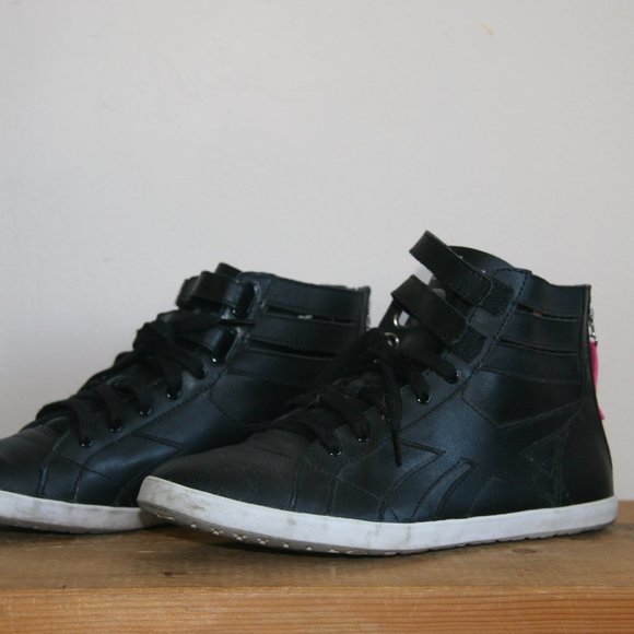 Reebok Hi-Tops - Picture 6 of 9